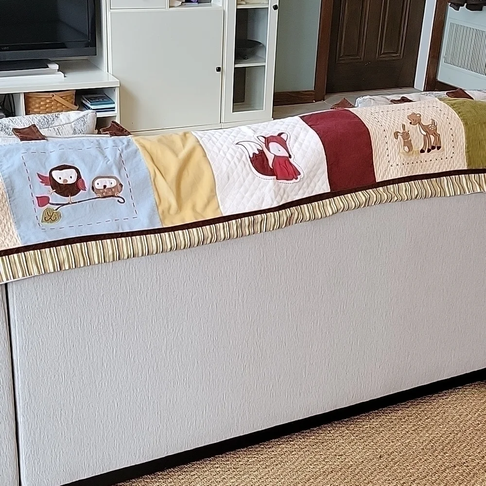 EDDIE BAUER childs curtain valance.  56